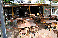 Das Wirtshaus inside