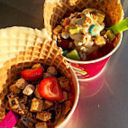 Menchie's food