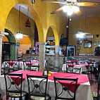 El Meson del General inside