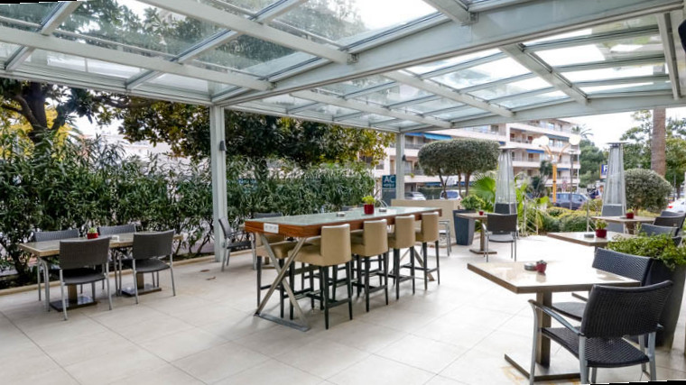 restaurant image