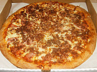 Big E Pizza food