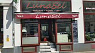 LunaSel outside