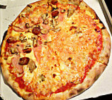 La Pizza Da Luca food