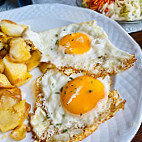 Erdbüsken food