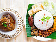 Nasi Kukus Triple D food