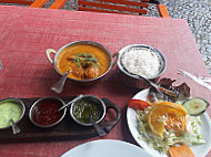 Tandoori Palace food