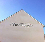 Le Vendangeoir inside