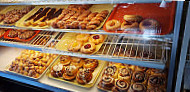 M M Bakery Delicatessen food