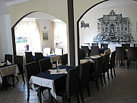 Ristorante Italia inside