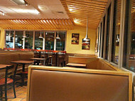 Taco Bueno inside