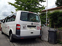 Reinelt, Josef Bäckerei outside