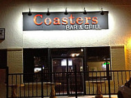 Coasters Grill outside