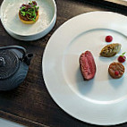 Auguste B.v. À l'intérieur