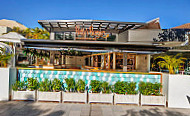 Betty's Burgers & Concrete Co. Noosa outside