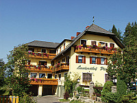 Landgasthof Plöschenberg outside