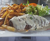 Grill De Moulin food