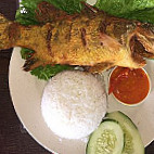 Nasi Ayam Gepuk Sungai Buloh food