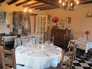 Auberge Saint Hubert food