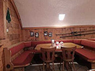 Meindl Alm Wirtshaus Und Biergarten inside