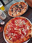 Pizza Sportivo food