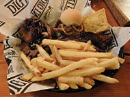 Montana's BBQ & Bar food