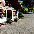 Hugenhof outside