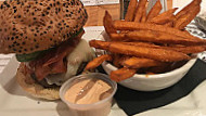 Burger Bar Crescent food