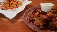 Hooters food