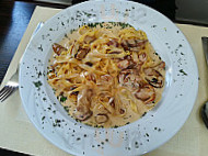 Pinseria Casa Toscana food