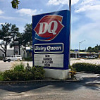 Dq Orange Julius outside