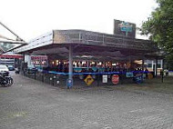 Starchief Diner outside