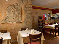 Knossos inside