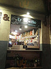 Er Tapeillo outside