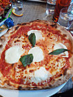 Vivaldi Pizzeria food