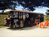 La Burger Mobile inside