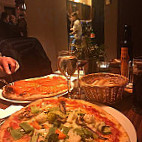 Krone Trattoria-pizzeria food