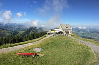 Mountain Inn Kronberg outside