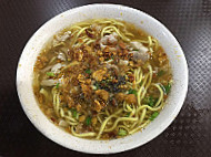 Ted's Oldtimer Lapaz Batchoy food