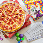 Chuck E. Cheese food