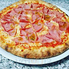 Salve Pizza food