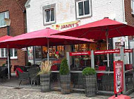 Jannys Eis Husum Hafen outside