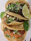 Tacos Y Mas Oak Lawn food