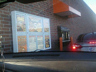 Little Caesars Pizza outside