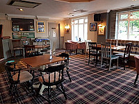 Bridge Pub inside