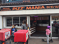 Pizz'mania outside