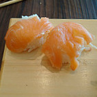 Yuzu Sushi Laval food