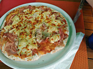 Pizzeria Capri food