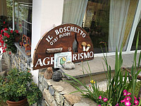 Agriturismo Il Boschetto outside