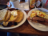 Cracker Barrel Old Country Store inside