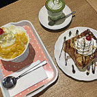 Cafe Su:m food